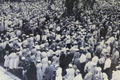 Crowd-at-Champion